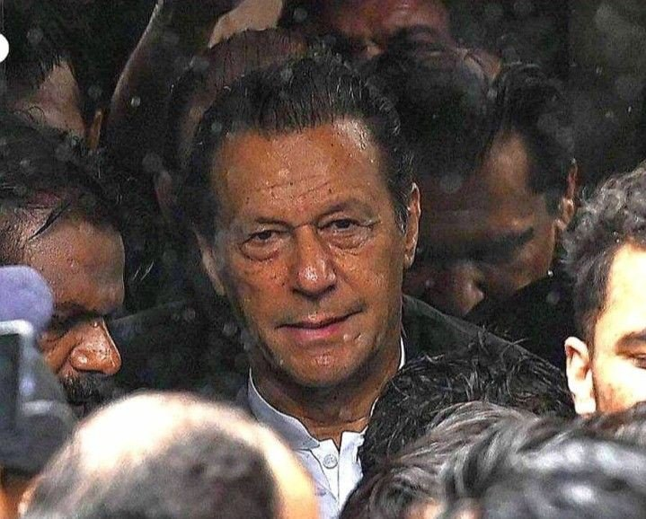 pakistanwalli's tweet photo. Free Imran Khan https://t.co/VMDvb5Dh7J