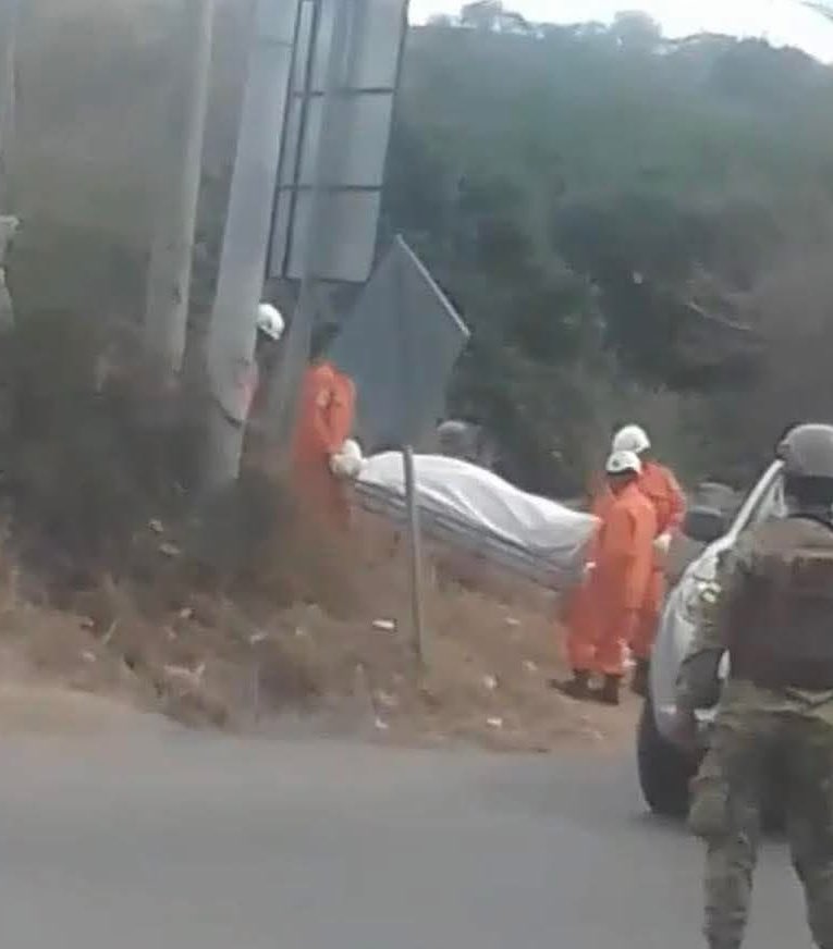 DesaparecidosSV's tweet photo. PERSONA SIN VIDA

Ayer 12 marzo, en cercania de gasolinera Shell, entrada a Col. Brisas del Sur, Metapán, Santa Ana, se encontró el cuerpo sin vida de un hombre no identificado. Se desconoce las causas. https://t.co/p5rk4BNKNA