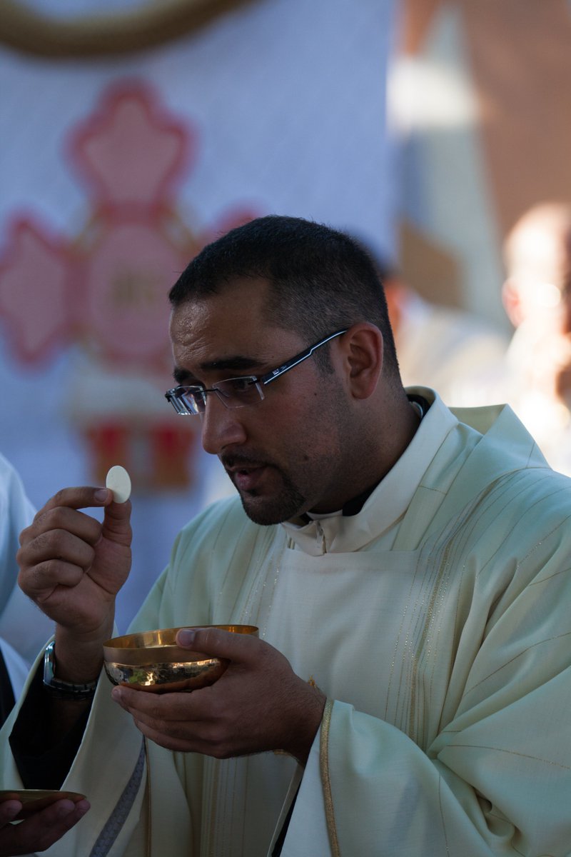 ChurchInNeed tweet media