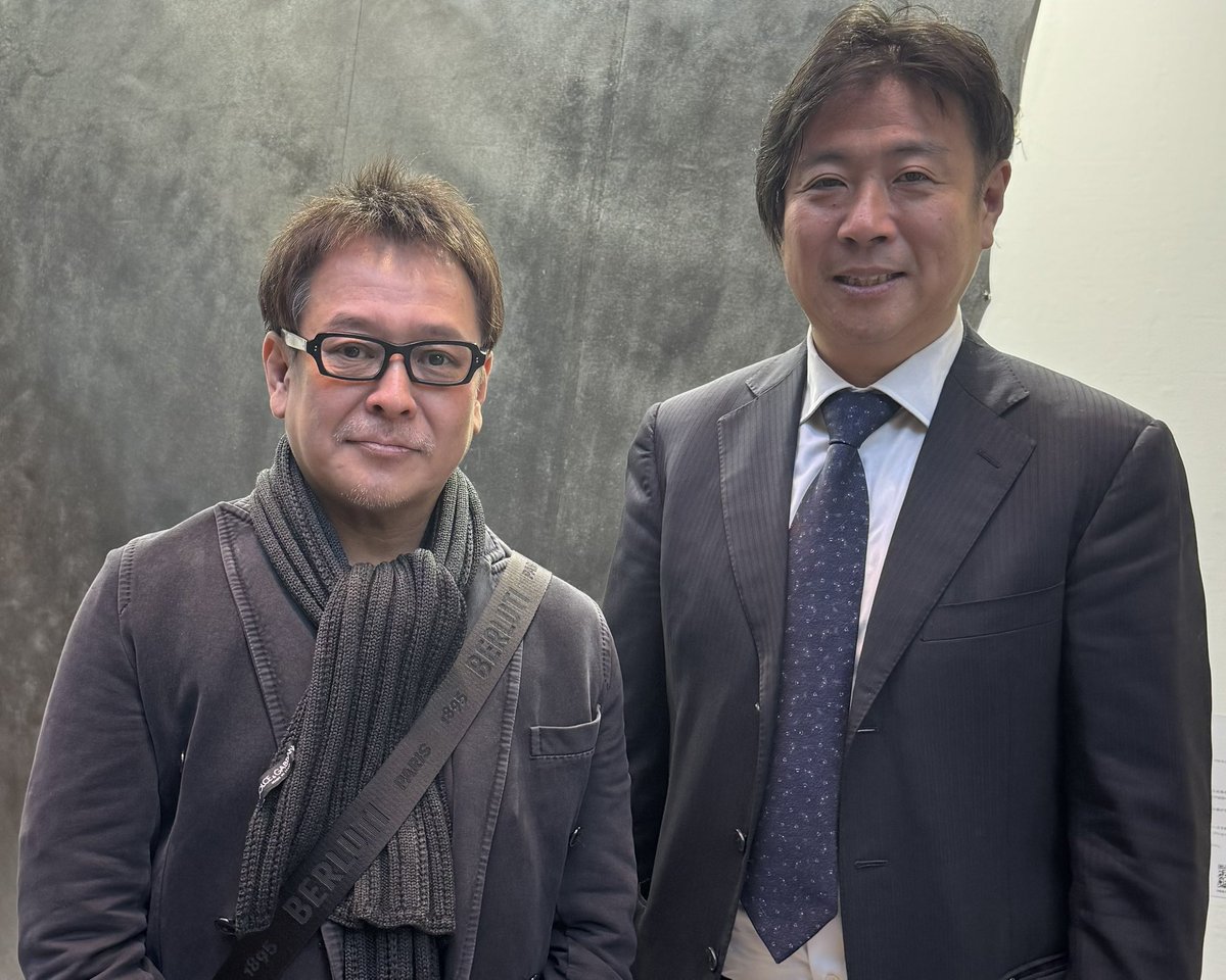 runma's tweet photo. ART FAIR TOKYOに漫画家の先生と一緒に会場を視察。北島代表にご相談していた、漫画家アートの意義と可能性について現場を拝見したことで、目指すべき方向がより鮮明になりました。現場には新しい学びがある。だから面白い。未来に向けて一歩ずつ模索を続けます。
#ARTFAIRTOKYO https://t.co/IboZ3PYxSf