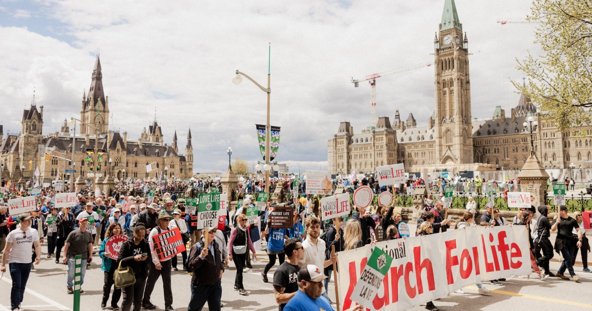 WHY OTTAWA? MARCHING ELSEWHERE WON'T CUT IT

Do you know why we march for life every year?

It feels like a lot of pro-lifers have forgotten.

Is it to raise awareness about abortion?

Is it to have a fun time chanting about how much we love babies?

Is it an excuse to stretch