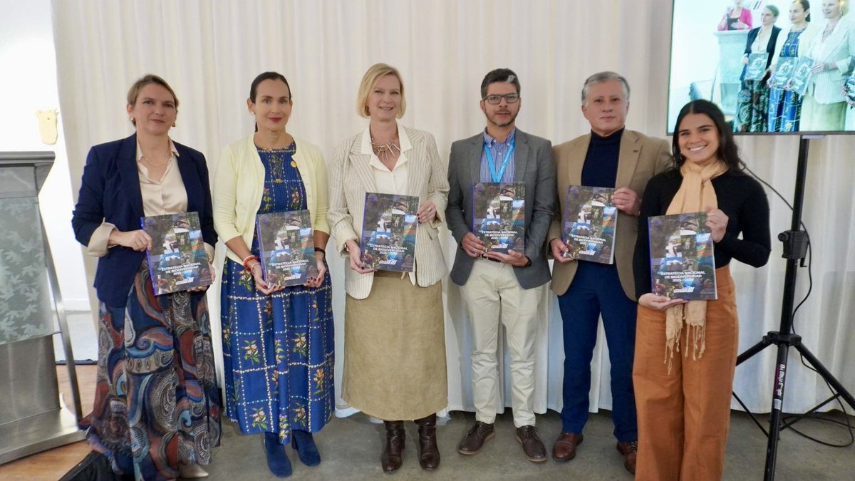 r2romora's tweet photo. lanzamiento de la Estrategia Nacional de Biodiversidad de Ecuador (11mar26): Estrategia disponible en el link !!

https://t.co/JxCWPoxalp https://t.co/V9MJ6XiQyR