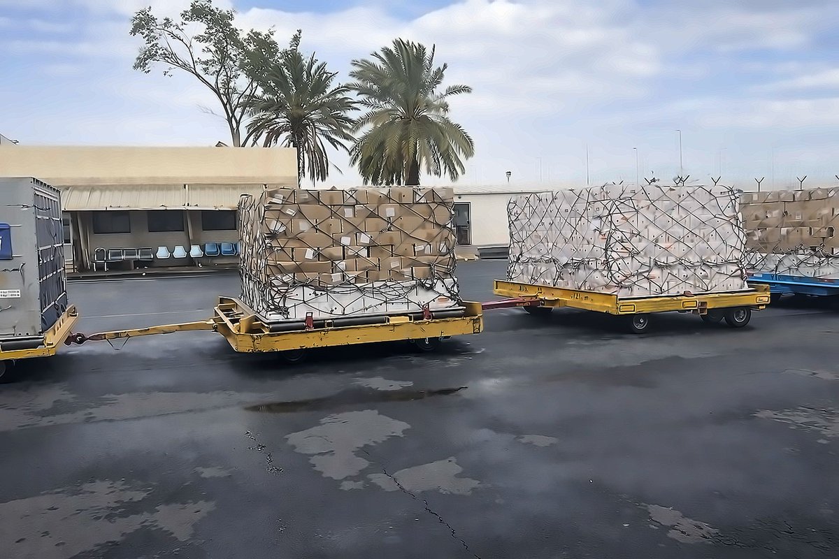kuna_ar's tweet photo. وزارة (التجارة): وصول أولى الرحلات التي سيرتها الخطوط الجوية الكويتية لنقل المواد الغذائية الطازجة إلى البلاد بمتابعة من الوزارة وبالتعاون مع القطاع الخاص لتسريع وصول الشحنات وتعزيز حركة التوريد للأسواق

- تضمنت لحوما وفواكه وخضراوات طازجة وعددا من السلع الغذائية الأخرى

https://t.co/A7Yeylcy1w

@mocikw
#كونا #الكويت