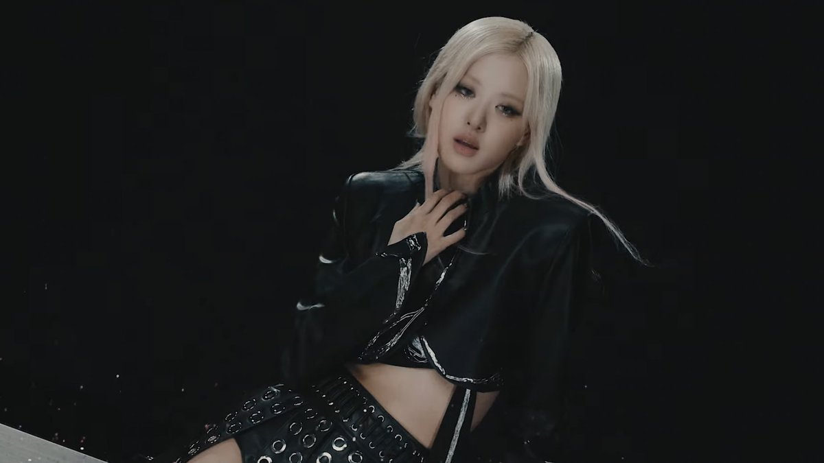 rosie (@roseannepics) on Twitter photo 