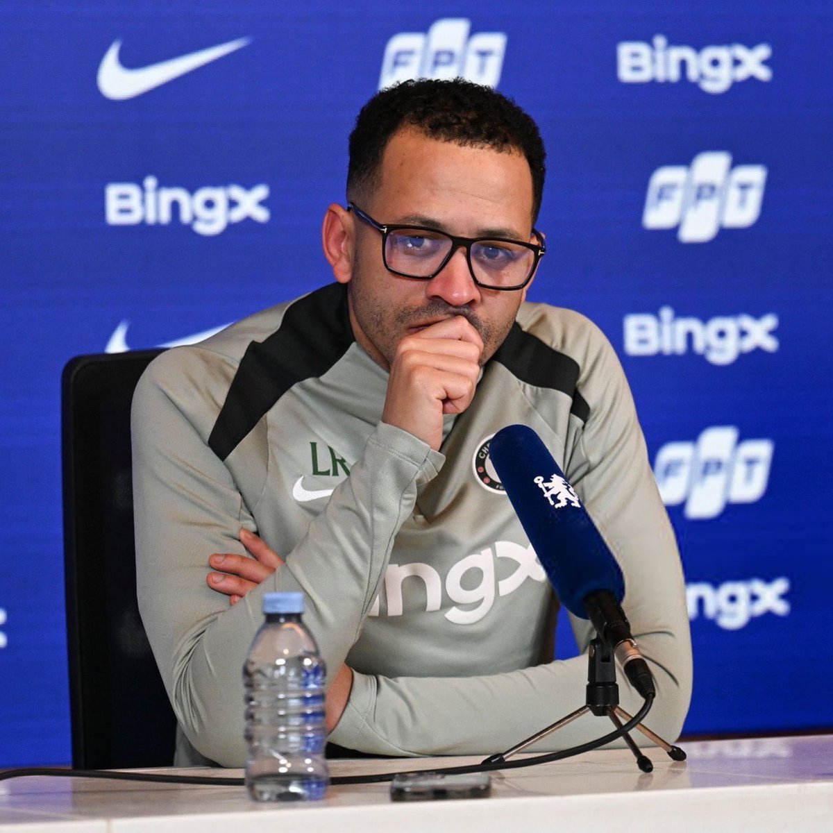 FabrizioRomano's tweet image. 🚨🔝 Liam Rosenior: “Robert Sanchez is one of the best goalkeepers in the league”.

“It is more about my decision for each game”.