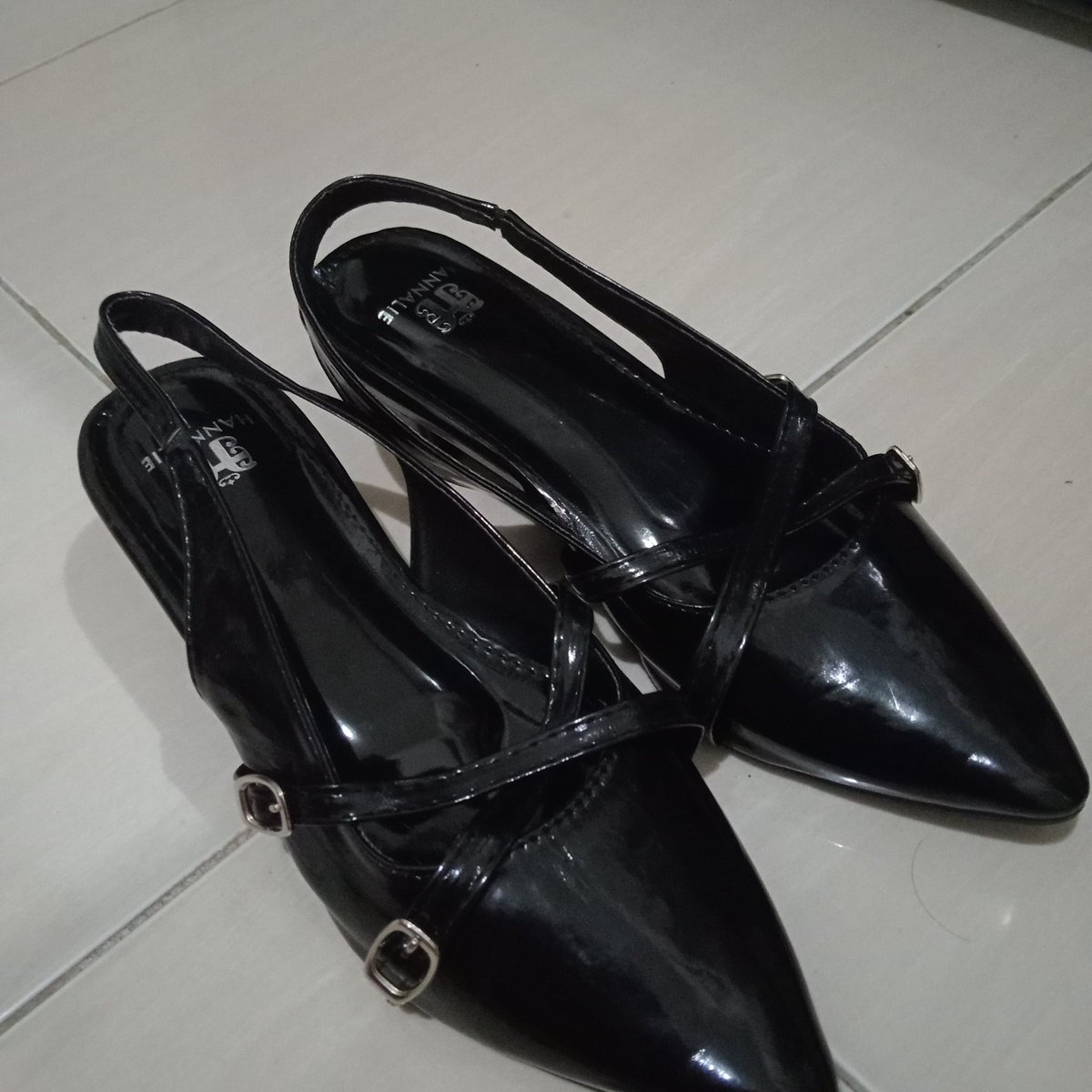 NAVY HEREE🌻 tweet media