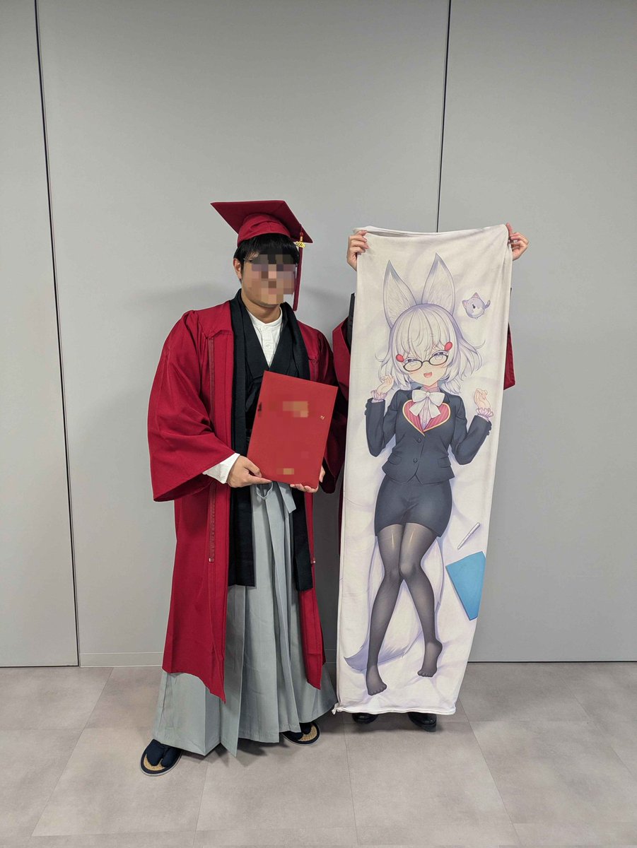 Tsukiakari @ 影の魔法使いお金ギャング tweet media