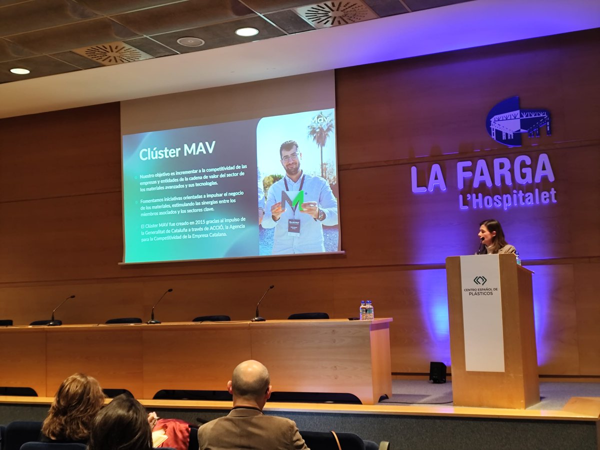 Clúster MAV tweet media