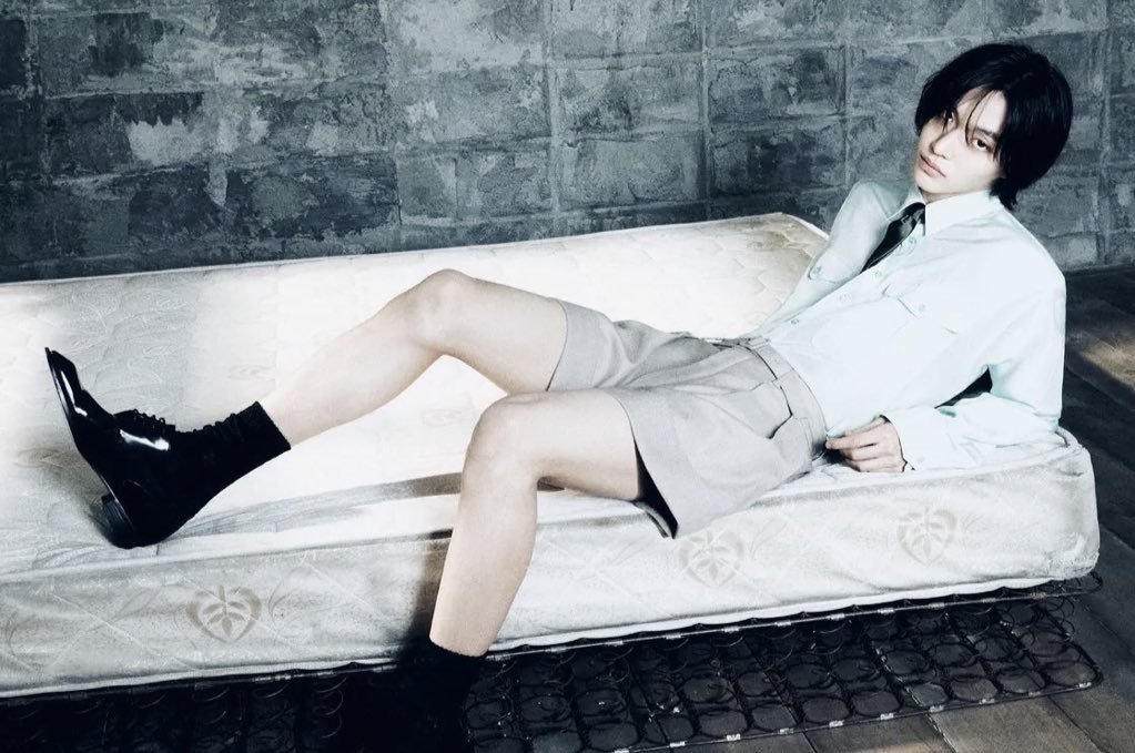 dead4dove's tweet photo. nen as madame vivi (35), former victoria's secret angel and top model who now runs his own luxury fashion brand, VIVIETTE. caught between seok (24), his own self-made protege model, and ton (21), a bored nepo baby model obsessed with him.

age gap, older nen. https://t.co/cOYiG6aEwe