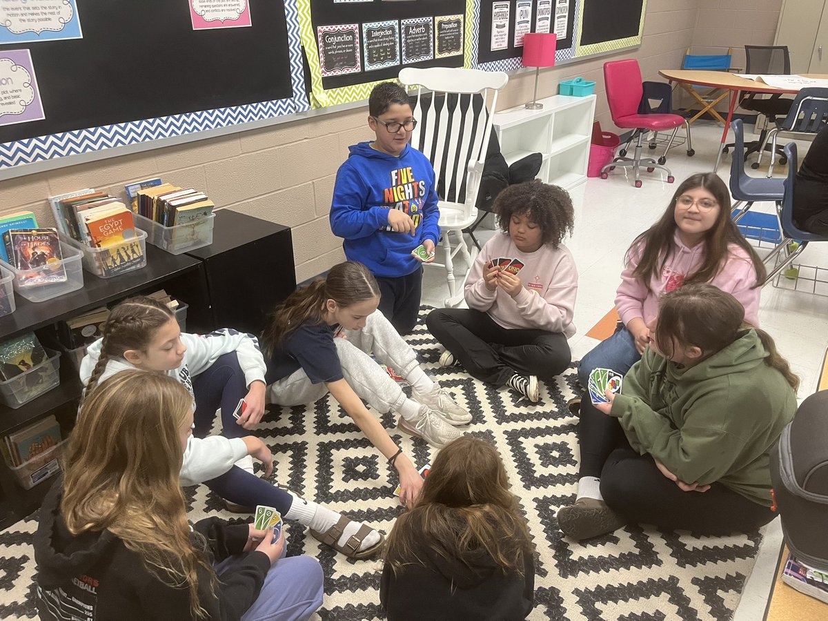 Miss Chambers tweet media