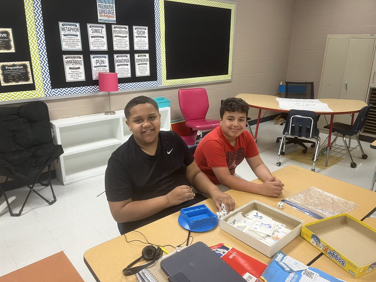 Miss Chambers tweet media