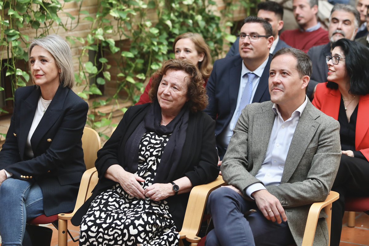 cvelazquezromo's tweet photo. 🟡 La #CapitalEuropeadelaCultura2031 era una meta, pero el camino que hemos trazado es mucho más importante. Gracias al esfuerzo de todo el equipo que ha trabajado en la candidatura y el trabajo de la Real Fundación de Toledo, que ha liderado este proyecto, junto a instituciones, entidades y personas que han hecho posible este hito para la ciudad.

La hoja de ruta cultural que hemos construido sigue intacta. #Toledo ya era capital cultural y seguiremos trabajando para que la #cultura sea el gran motor transformador de nuestra ciudad y de nuestra región.

Y, por supuesto, mi felicitación a las ciudades que han pasado a la siguiente fase del proceso. Les deseamos toda la suerte en el camino.