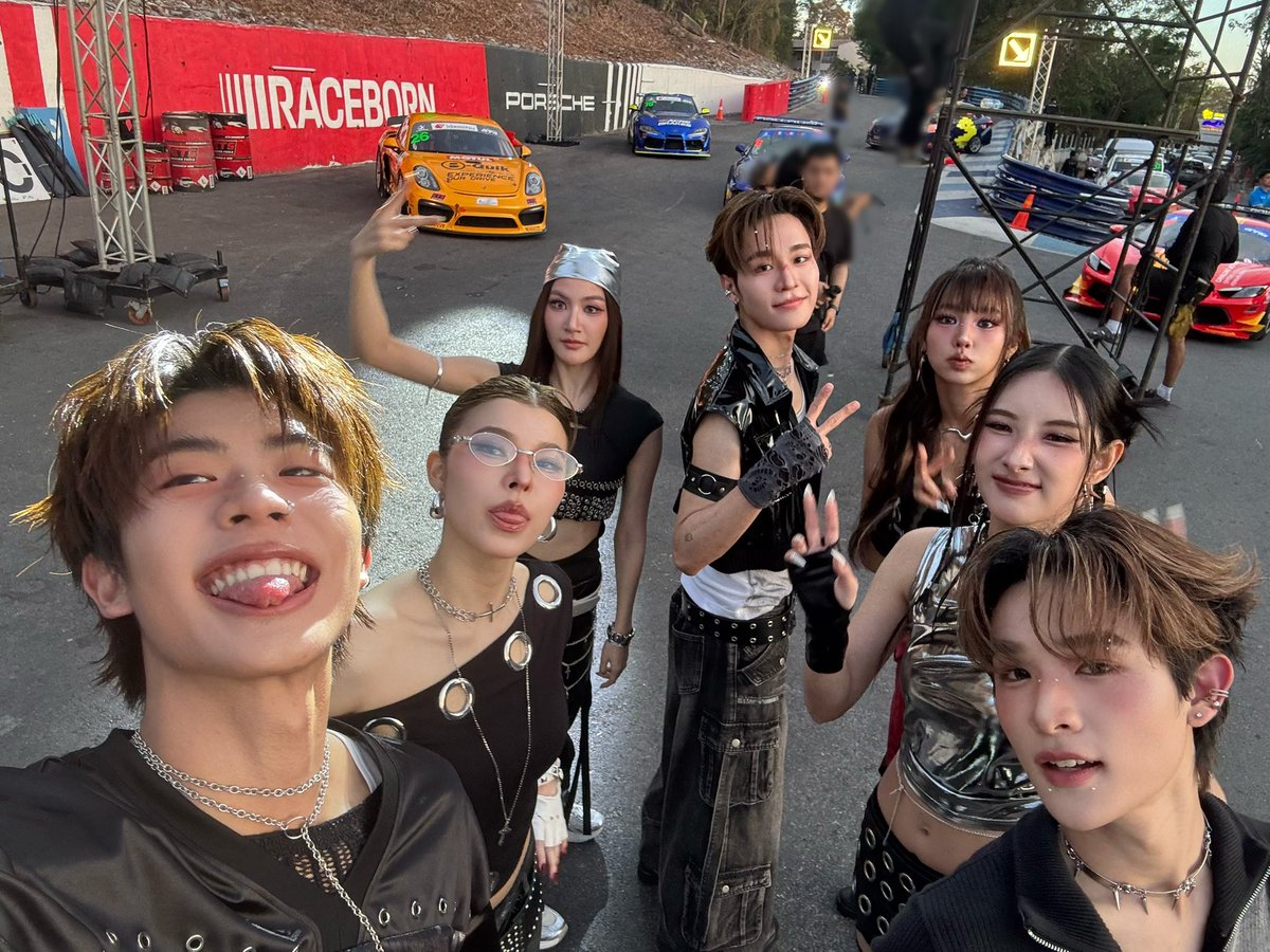 bOoM, HeLLo hello💥

#ALTERS2ndSingle_CRASH
#ALTERS #AltersEgoOutOfNowhere 

<a href="/jamier_su/">เจมส์เองครับ🦋</a> <a href="/yyohwan_k/">yyohwan.k</a> <a href="/taraeunjung1212/">Hahm Eun jung</a> <a href="/schnex/">ชเนห์🦭❄️</a> <a href="/pxnkpsx/">peipei ༘⋆✿</a> <a href="/PinPattheera/">Pin Pattheera</a>