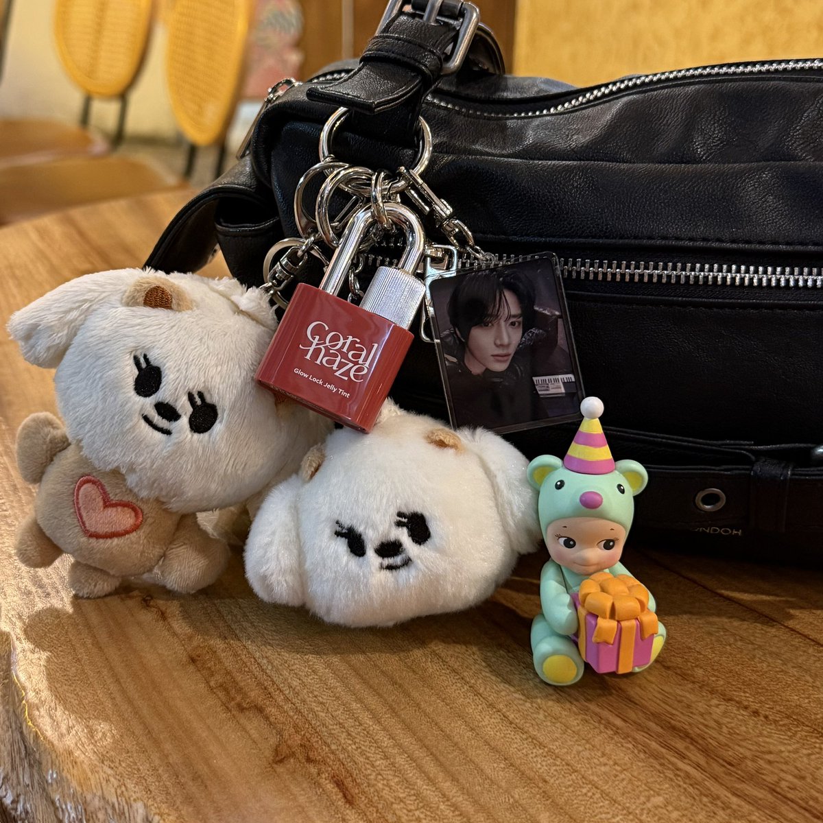 t ☘︎ ݁˖ tweet media