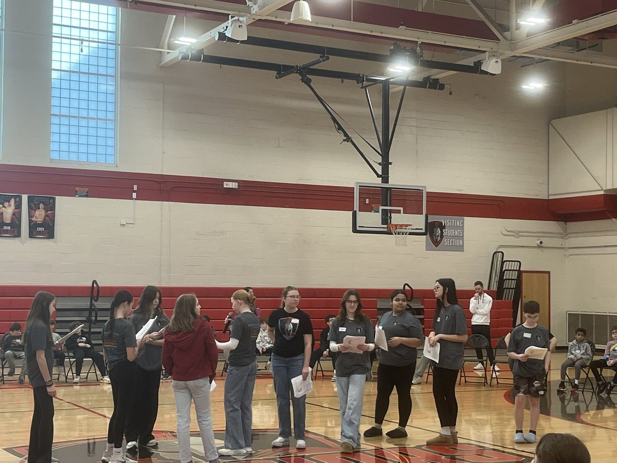 Miss Chambers tweet media