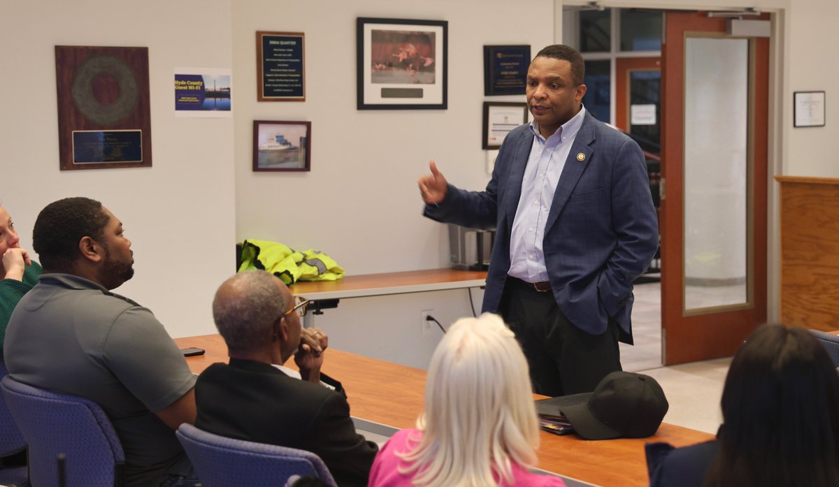 Congressman Don Davis tweet media