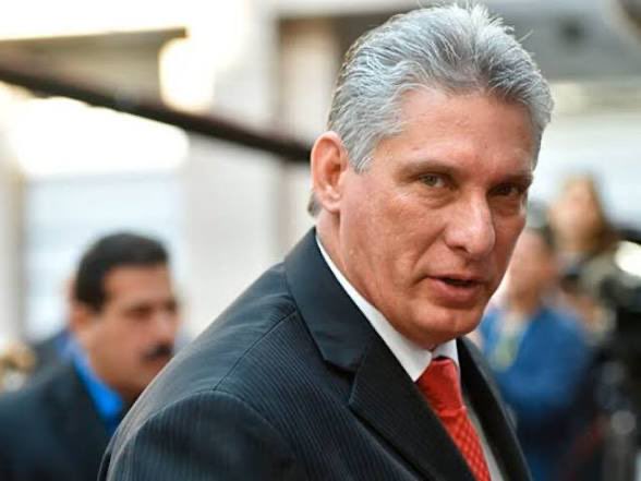 Alexander Calderón tweet media