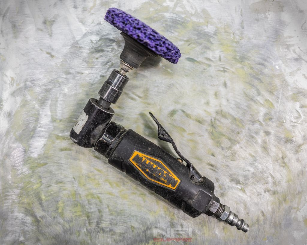 NFIEmpire's tweet photo. Since everyone loves guessing car parts, let's switch things up a bit! We're branching out into tools... WHAT TOOL IS THIS - WRONG ANSWERS ONLY! #tools #shopwork #meme #cars #automotive https://t.co/72K7IAL3Kq