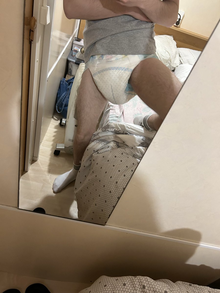 NappyRocco's tweet photo. super soaked after a long day of travelling😛💦 https://t.co/NLamspm5kH