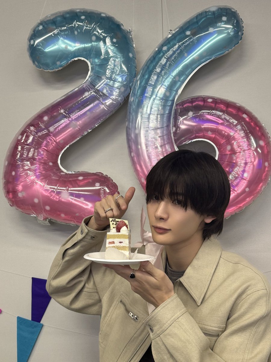 noamusic_japan's tweet photo. #今日のNOA

#NOA  26歳の誕生日とファンクラブ「NOANA」発足3周年を記念した生配信をご覧いただいた皆さま、ありがとうございました🫶

🎉🎈NOA HAPPY BIRTHDAY 🎈🎉

BY NOA STAFF https://t.co/IzaMLeVKnj