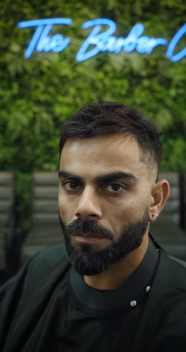 CricyANAND's tweet photo. Virat Kohli new hairstyle before IPL 2026.

King is ready to rule IPL again 🔥.

#ViratKohli𓃵 #IPL2026 #RCB https://t.co/nevxmvHVNV