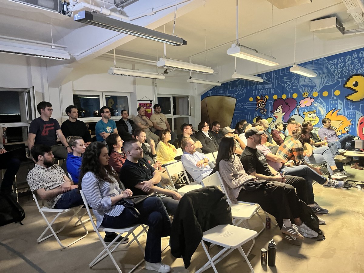 Angular Austria tweet media