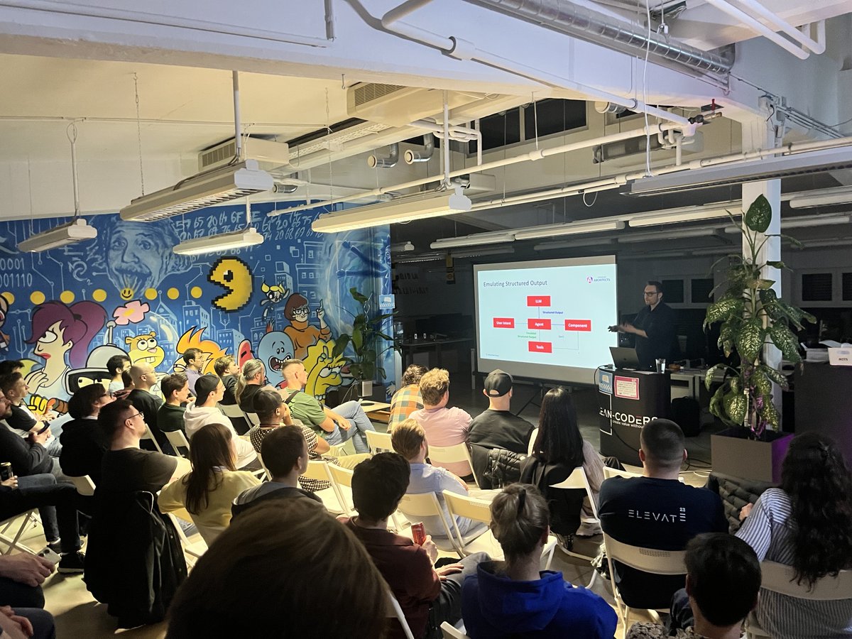 Angular Austria tweet media