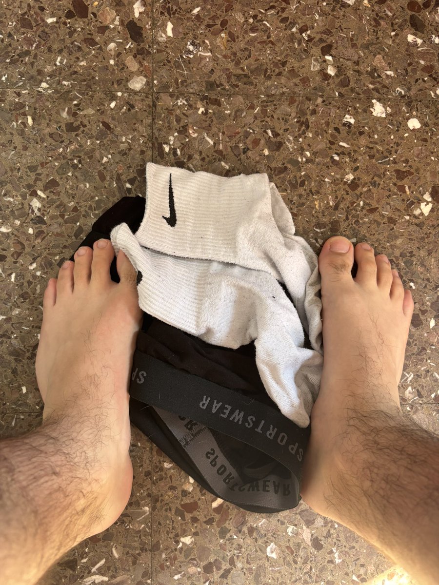 AlphaUri 💰💸 tweet media