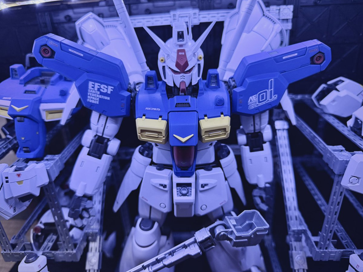 samuneil1124's tweet photo. PG GP01Fb完成。
格納庫に収まりました。
11月から始めた
小さな長期プロジェクト。
途中少し間が空きながらも
なんとかここまで。
機体は完成ですが
格納庫はまだ改修の余地あり。
ガンプラって
完成してからが沼ですよね。
#ガンプラ
#PG
#GP01Fb
#ガンプラ完成
#模型制作 https://t.co/cIGXKBoZoa