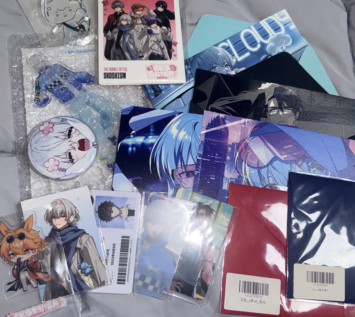 전부 다 원가 양도 해요 👉🏻👈🏻
사고 싶은 물건이 있어서 몇개 팔아봅니다
일괄이나 다수 우대하구 일괄 구매 시 니노 특전 같이 보내드릴게요! 폴라로이드는 세트입니당