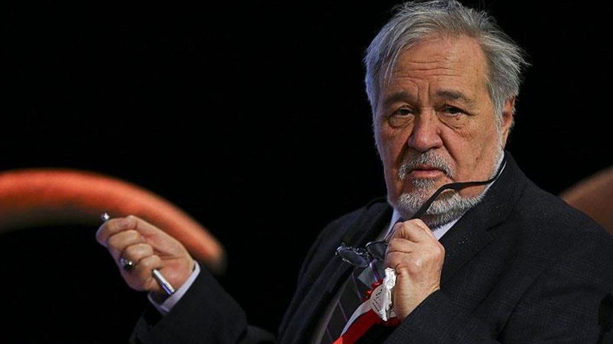 Bir tarih kapandı.
#ilberortaylı 
<a href="/balikesir24saat/">balikesir24saat</a>