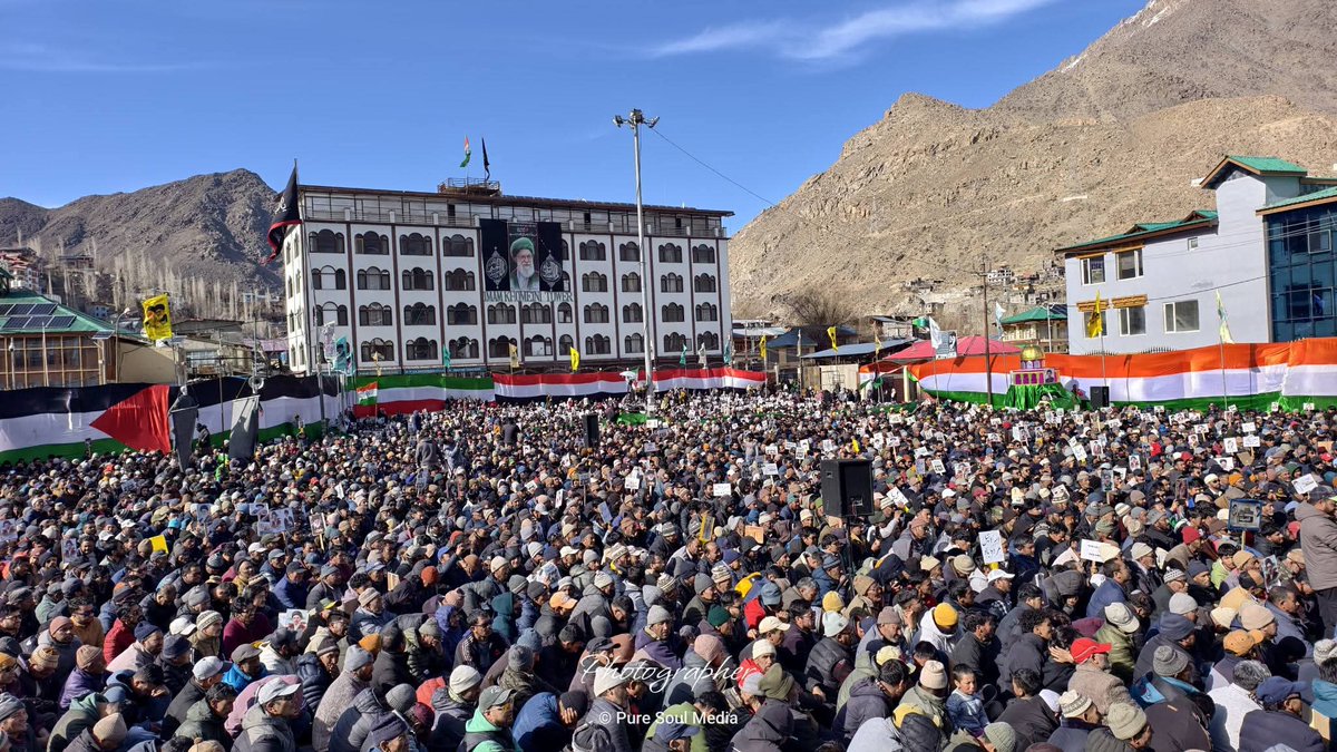 airnewskargil's tweet photo. Kargil observed #InternationalQudsDay on, Jumma-tul-Wida, with rallies  gatherings held after Friday prayers organised under the banners of JUIAK Ladakh &amp; IKMT Kargil Imam where speakers highlighted significance of the day &amp; expressed solidarity with the people of #Palestine https://t.co/JG2OcX3Vmp
