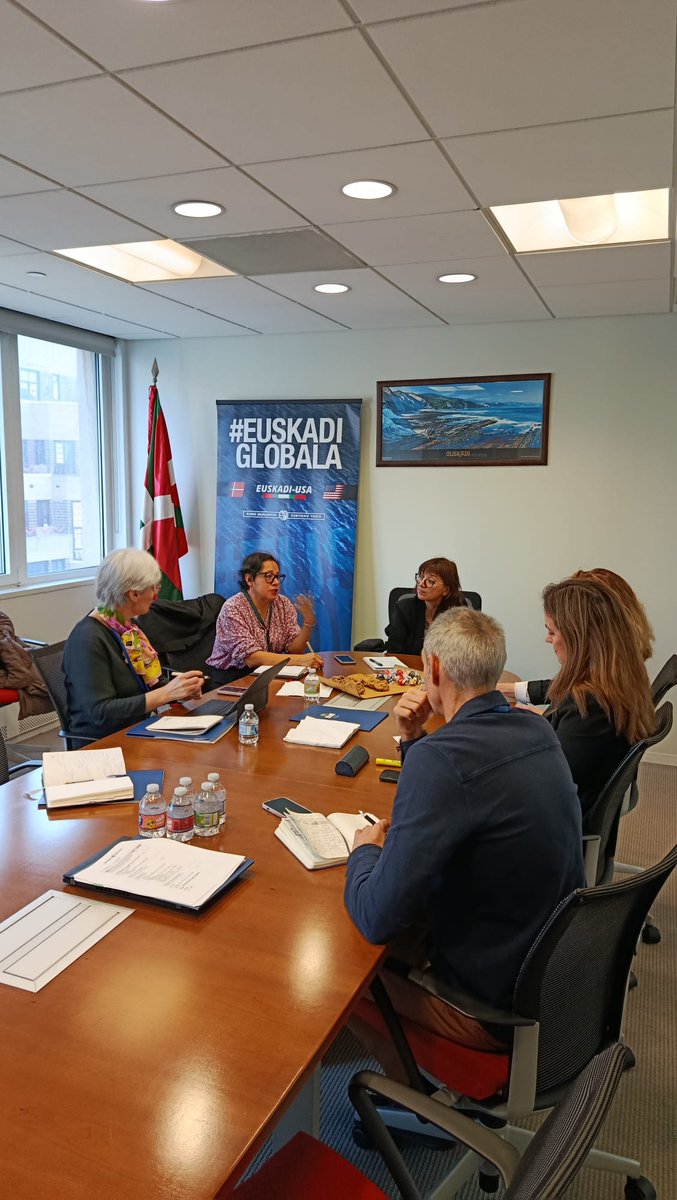 Emakunde tweet media