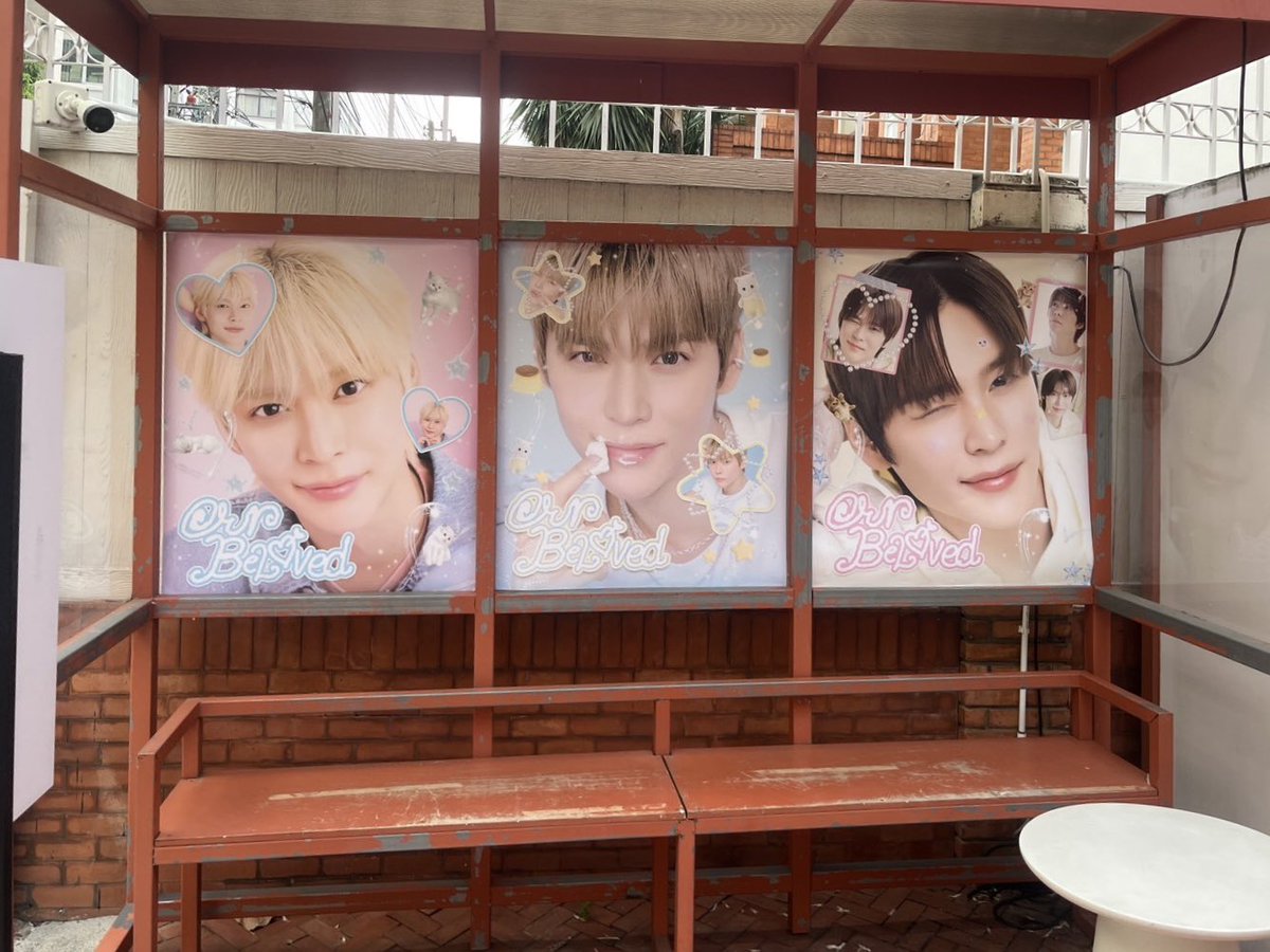 ผมทำหน้าที่เฮียอย่างสุดความสามารถฝากเฝ้าป้ายสุดที่รักให้ผมด้วย