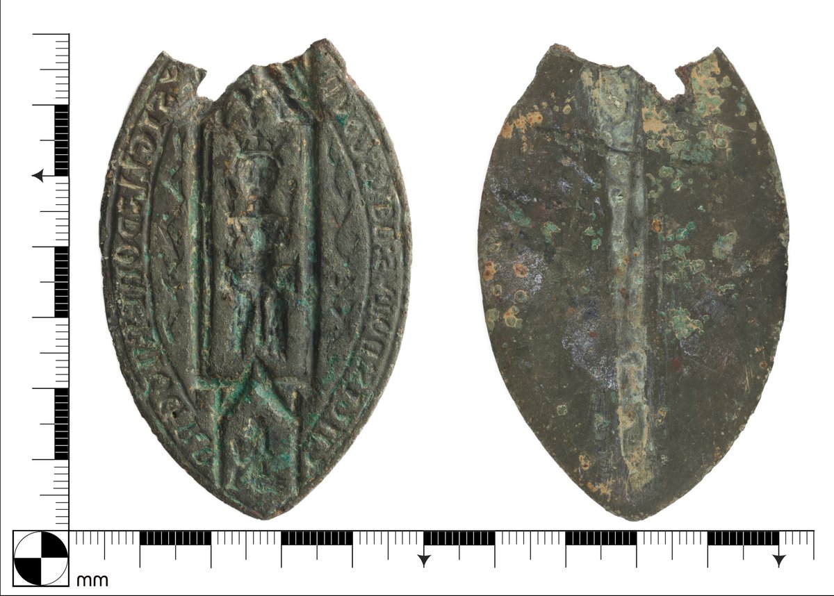 Rob_Webley's tweet photo. Some of the largest medieval seal matrices recorded @findsorguk can be associated with the Trinitarians (active in England from 1244). The earliest of those shown originated at their house at Easton, Wiltshire. #FindsFriday https://t.co/0ZAynubdoR