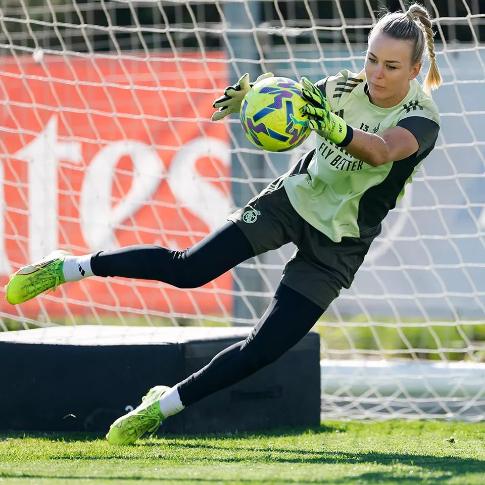 Continuamos trabajando. 🧤