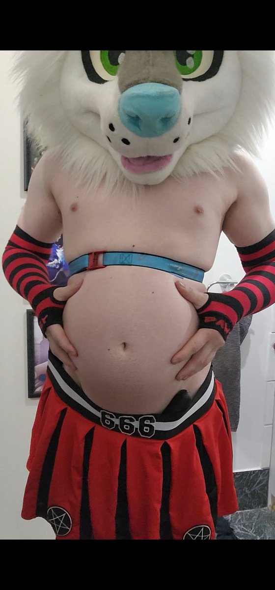 TeenBellyInflator tweet media