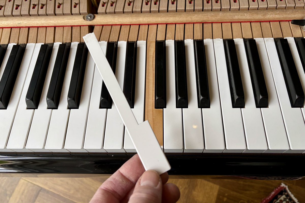 GoPianoTuning's tweet photo. More and more we’re seeing @Yamaha keytops of a certain age falling off. Do keep them somewhere safe if yours does, it makes life a lot easier to put them back on! https://t.co/OH2k2DPgyi