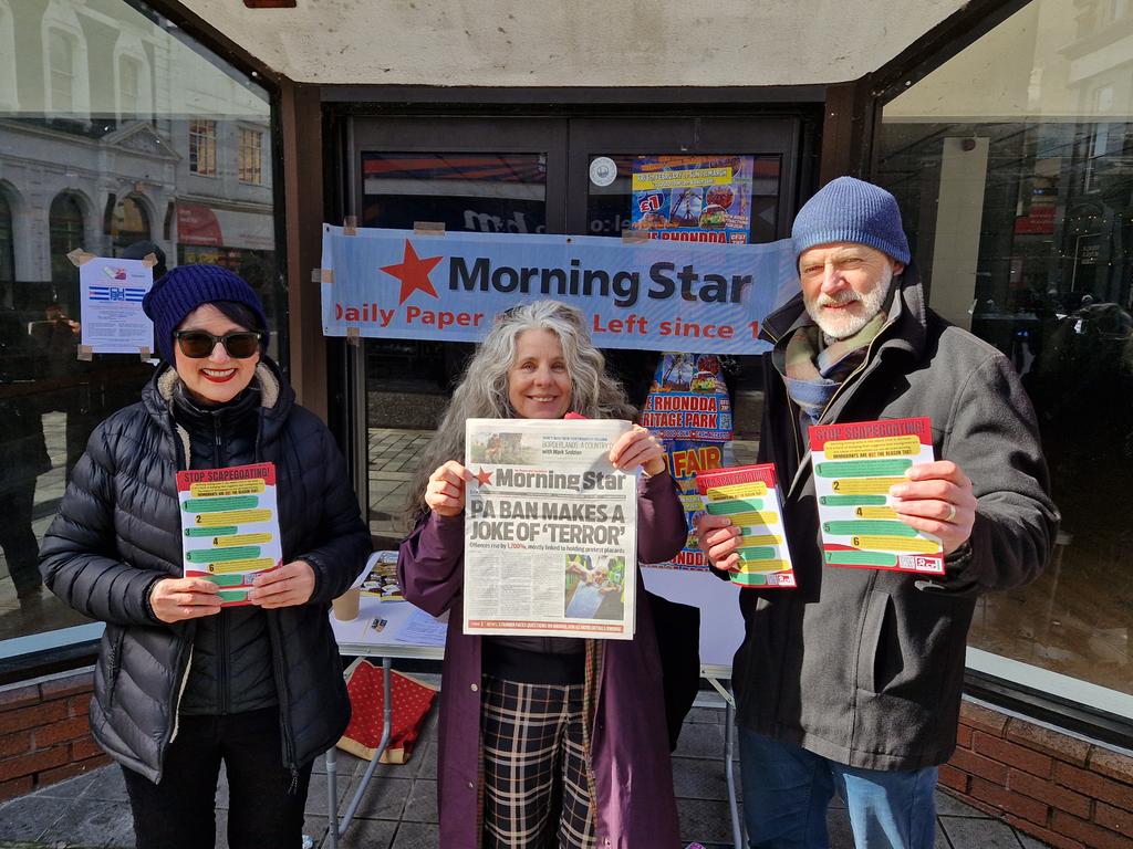 WelshCommunists's tweet image. Pontypridd @CPBritain branch out in town today promoting the @M_Star_Online daily paper of the Left &amp;amp; campaigning against the scapegoating of migrants #solidarity #unityisstrength