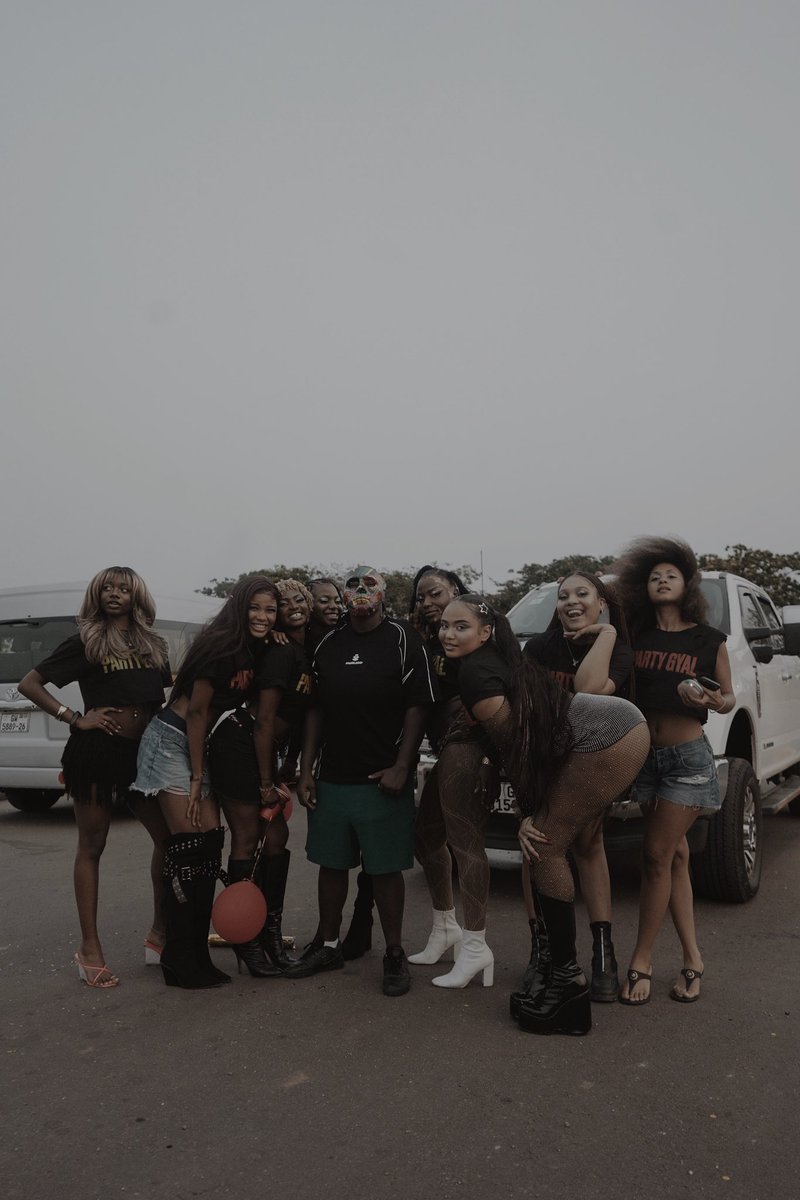 moliymusic's tweet photo. Gang gang #partygyal 
@TMSKDJ https://t.co/6wM92sTpkE