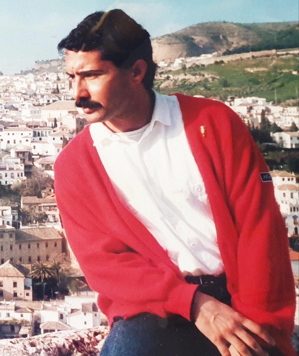 bertoguaje's tweet photo. El 14 de marzo de 1990 ETA asesinaba a Ángel Jesús Mota Rodríguez, funcionario de prisiones, disparándole en la cabeza mientras llevaba en brazos a su bebé de 5 meses #NiOlvidoNiPerdón #sosprisiones https://t.co/8wFuGArqp6