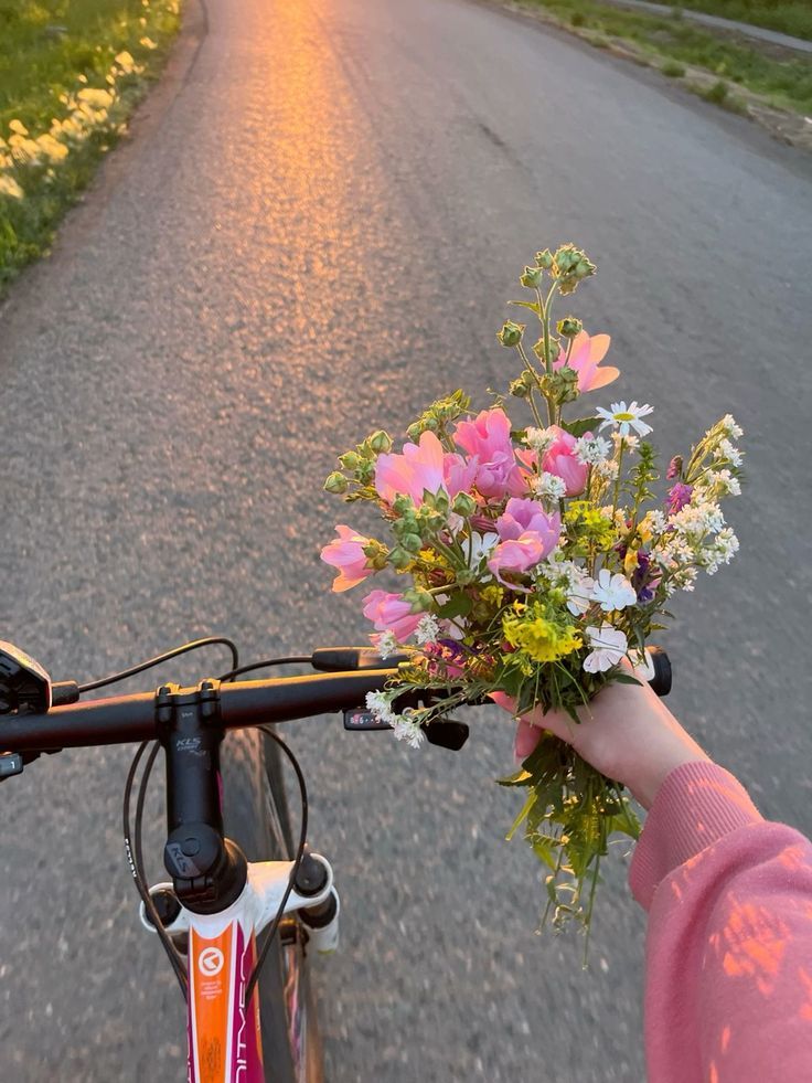 it's Aoni tweet media