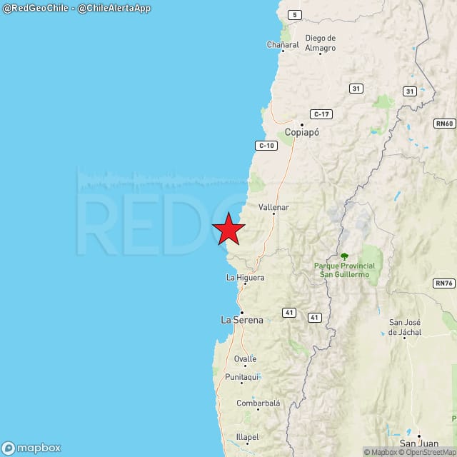 RedGeoChile's tweet photo. REVISADO ⚠ | Un sismo de magnitud 6.5 (Mww) ocurrió a las 10:39:22 horas de hoy, viernes 13 de marzo de 2026, a 43 km al suroeste de #Huasco (región de #Atacama), con una profundidad de 28 kilómetros (Fuente: #CSN).

🚩 Lista de intensidades en la escala de Mercalli Modificada:

Vallenar: V-VI*
Vicuña: V*
La Serena: V*
Copiapó: IV-V*
Coquimbo: IV*
Valparaíso: IV*
Caldera: III-IV*
Ovalle: III-IV*
Diego de Almagro: III*
Illapel: III*
Horcón Bajo: III*
Maitencillo: III*
Lo Aguirre: III*
Huechuraba: III*
Lampa: III*
Las Condes: III*
Providencia: III*
Ñuñoa: II–III*
Quilicura: II–III*
Santiago: III*
La Florida: III*
Macul: II*
San Ramón: II*
Calama: II*

Fuente: (*) Red de Informantes Mercalli de RedGeoChile.