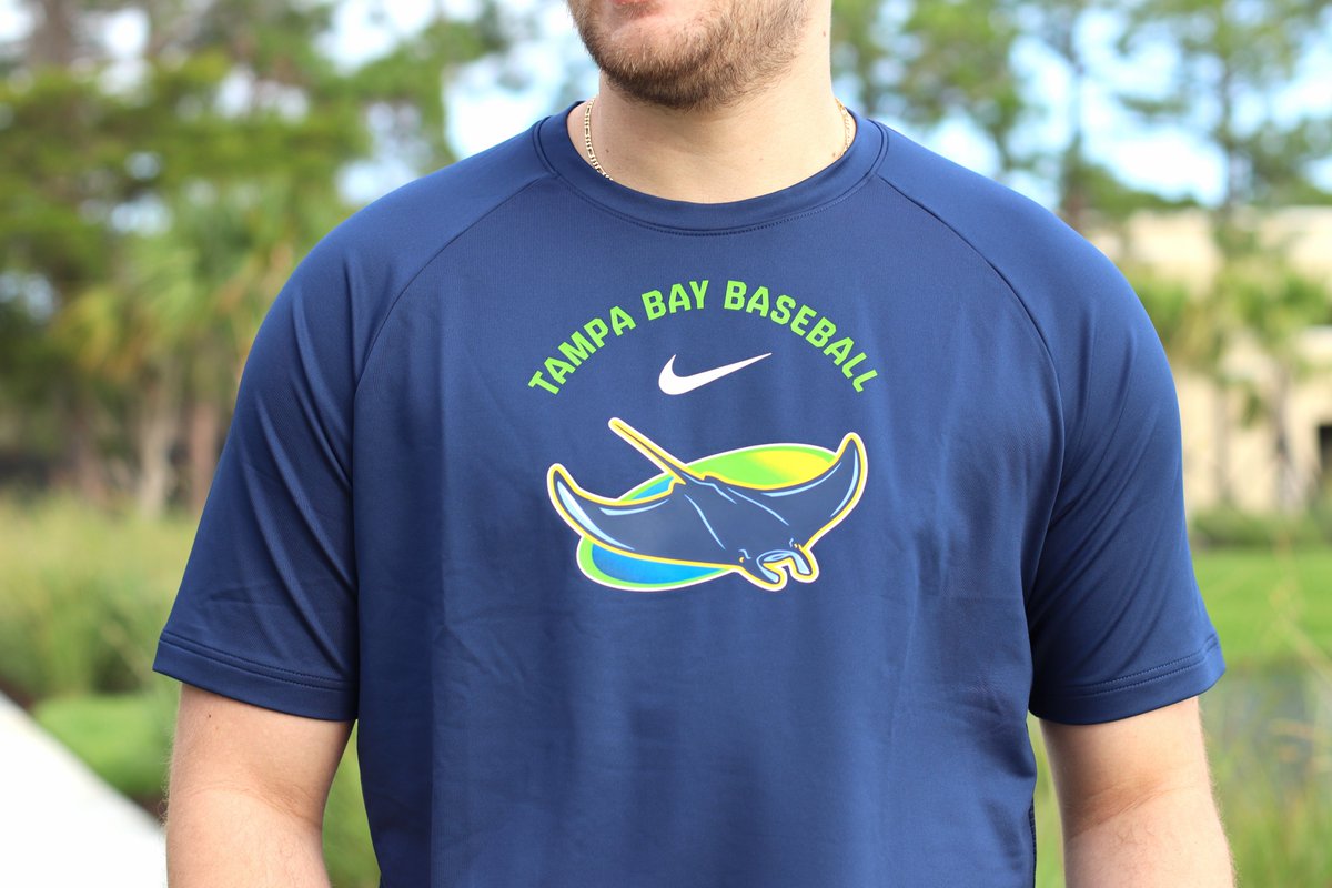 TheBayRepublic's tweet photo. Check out this Flashback Friday drop from Nike!🔥 Shop the Pregame Pullover and more from the Authentic Collection in-store &amp; online!

#FlashbackFriday #Nike #DevilRays #RaysBaseball https://t.co/KdmboO55NT