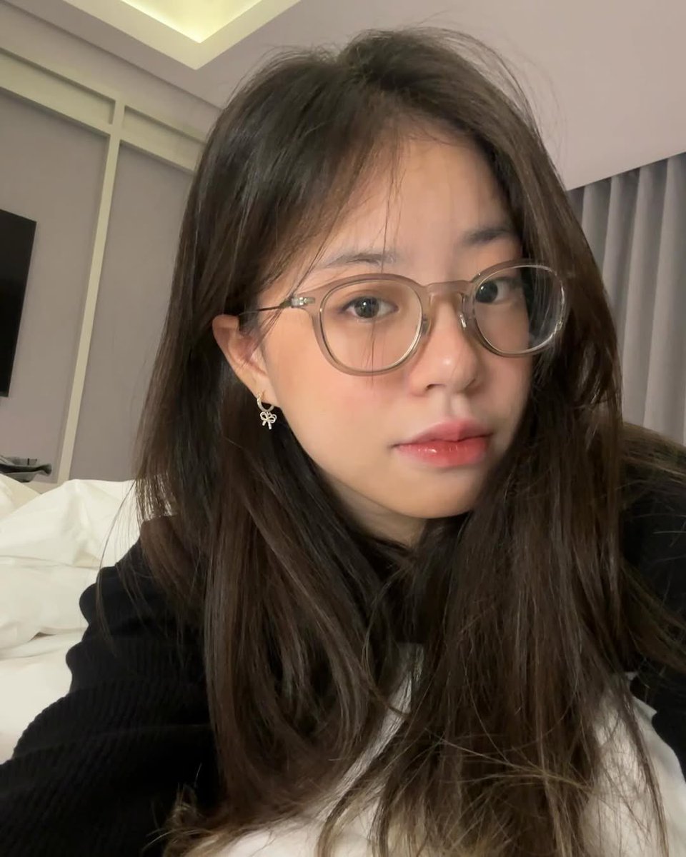 Ayesha is moving acc tweet media