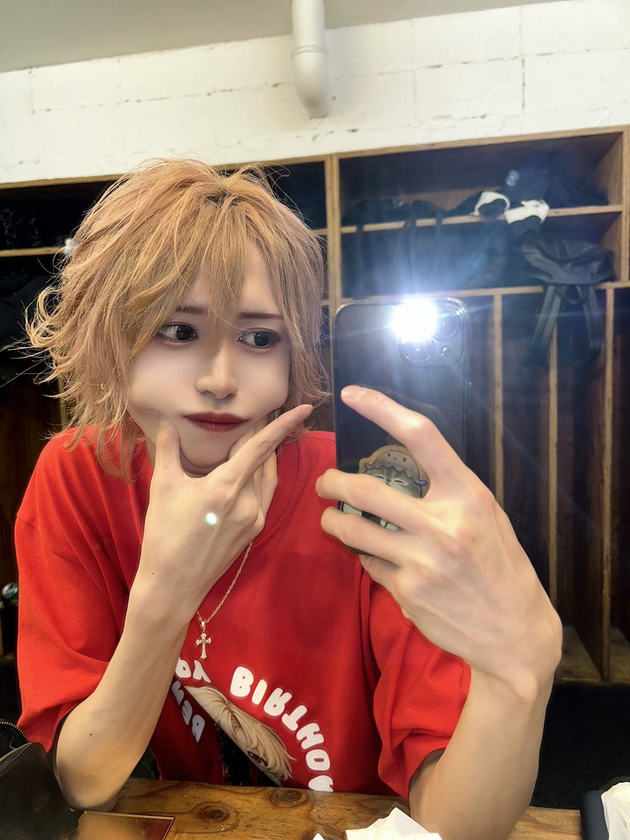 りつ tweet media
