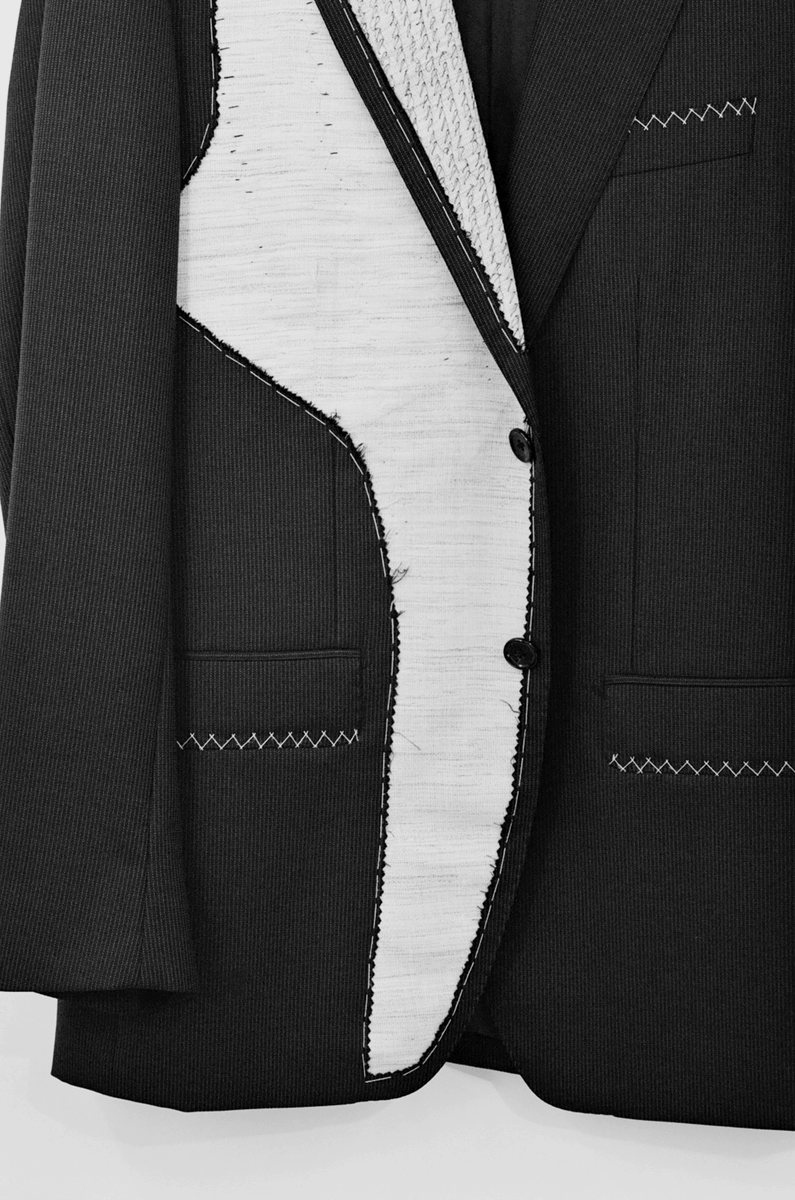 Why pay thousands for a designer label suit cut to standard sizing? At Tailor Made London, every suit is full canvas, made-to-measure, and designed entirely around you. Better construction, perfect fit, and true craftsmanship without paying for the brand name #Tailoring #Menswear