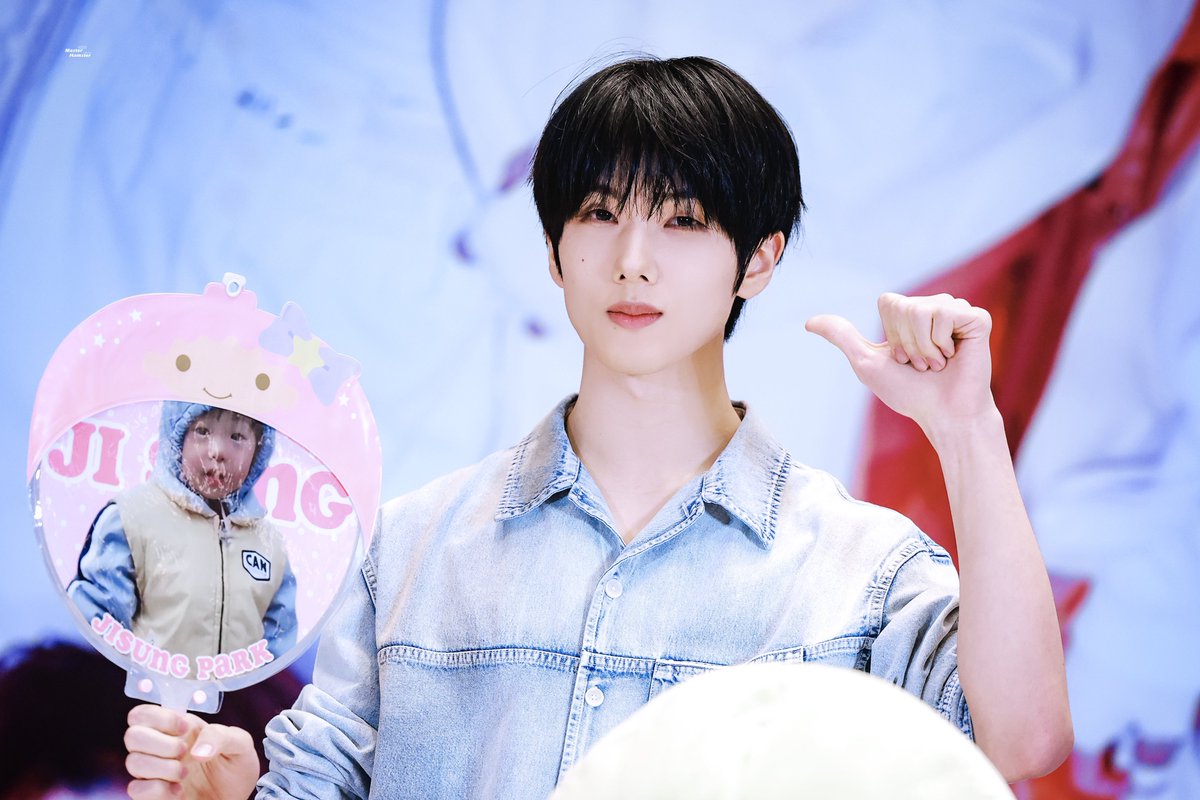 MasterHamster tweet media