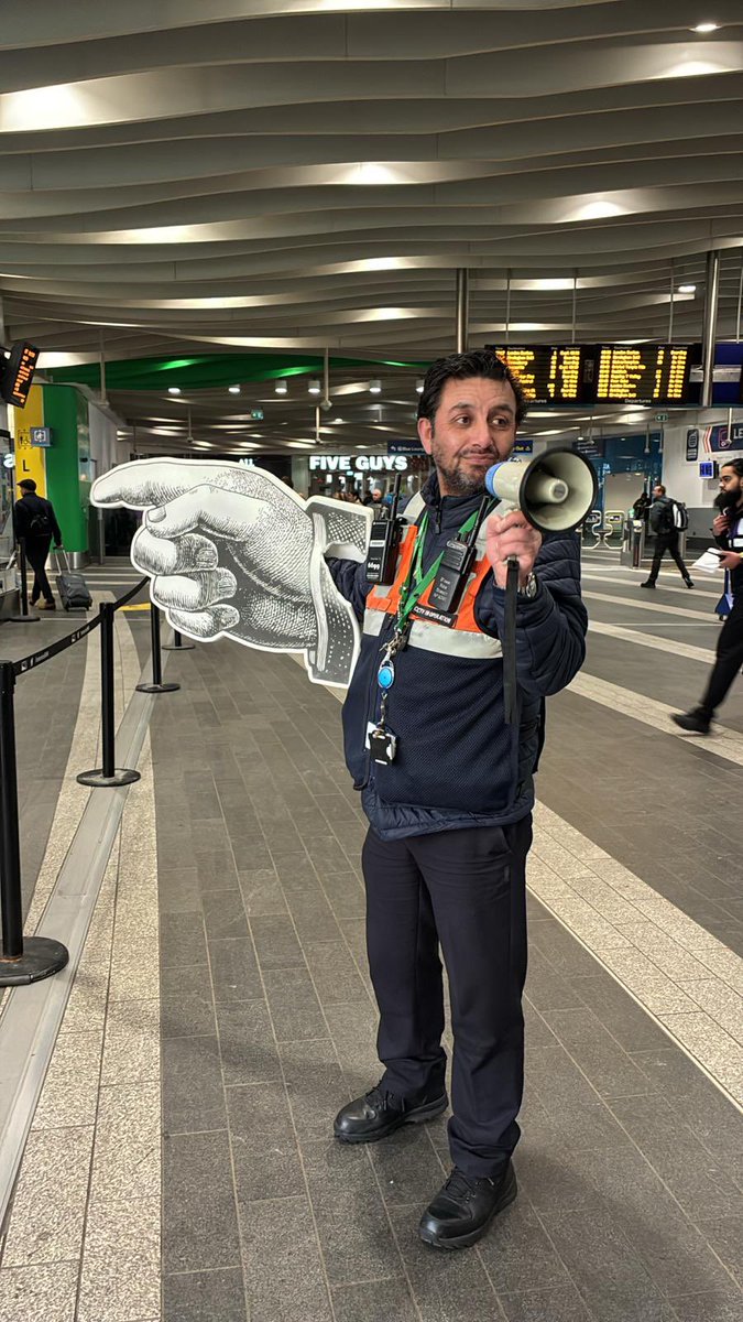 Birmingham New Street tweet media