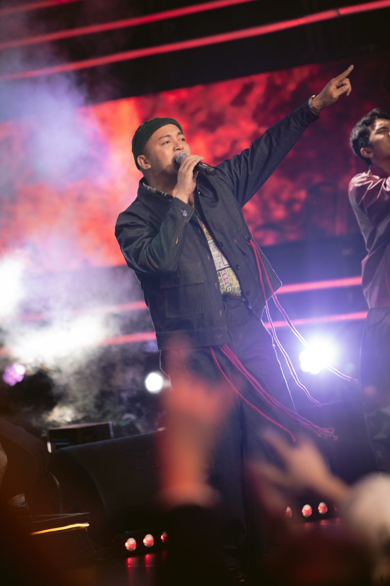polarisabscbn's tweet photo. ICYMI: The Voice USA champ #SofronioVasquez takes the stage at #ASAPBQPasasalamat as #ASAP celebrates the success of the hit series #BatangQuiapo.
Stream “Tadhana” from #TheSecretsofHotel88: Original Soundtrack: 🔗 https://t.co/rQtuBHLLGA
#StarMagic #TatakStarMagic #StarMusicPH https://t.co/vmM5CtNEvC